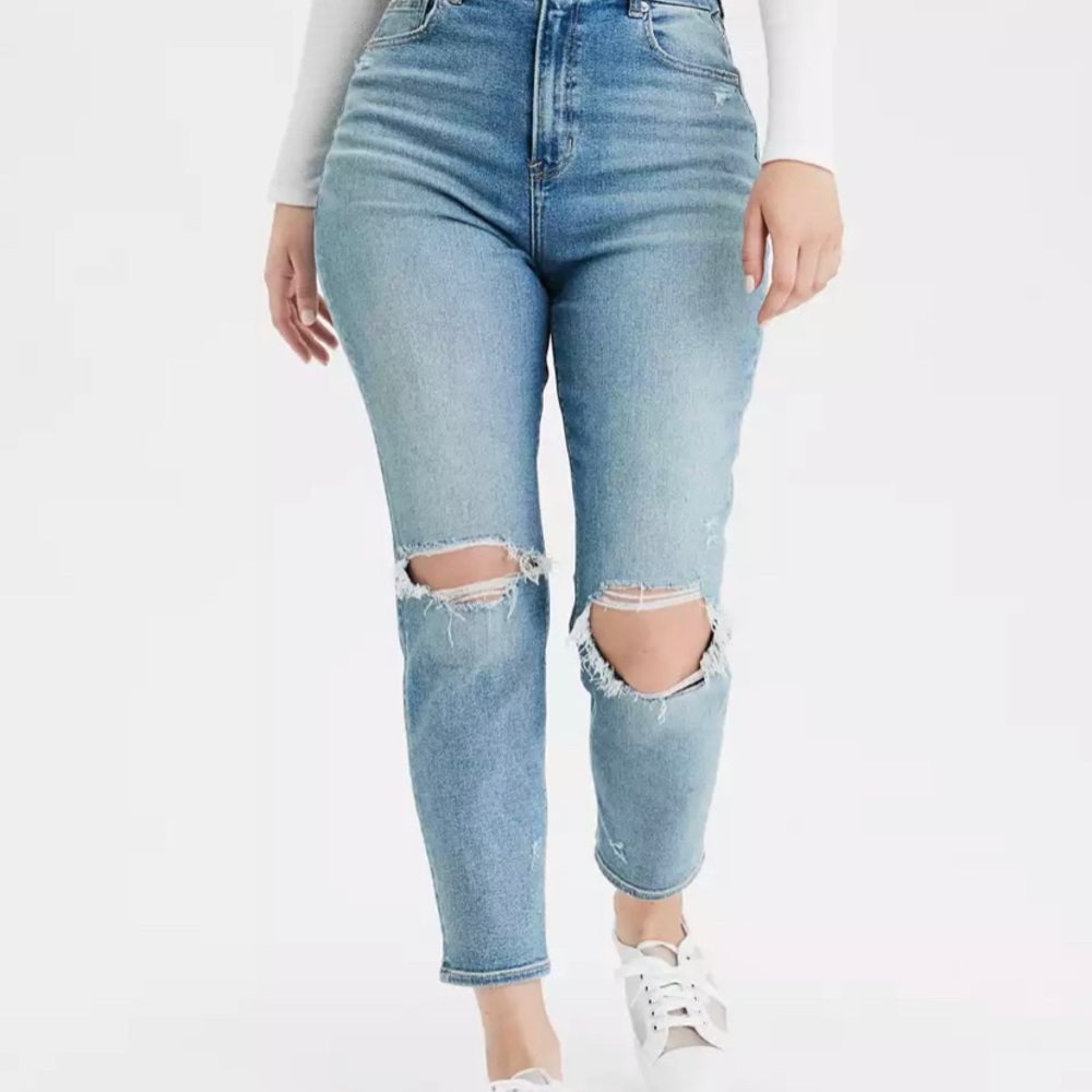 AE Stretch Ripped Curvy Mom Jean